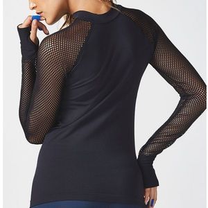 Fabletics Cassie Seamless LS top - medium